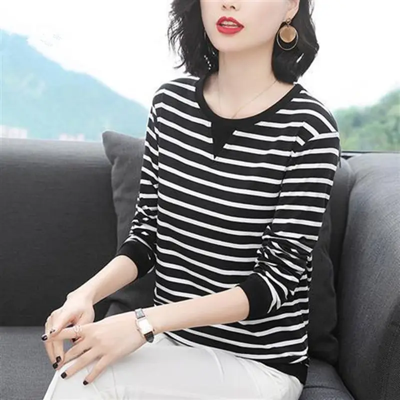 Women Long Sleeve Striped T-Shirt White Black Medium - Image 8