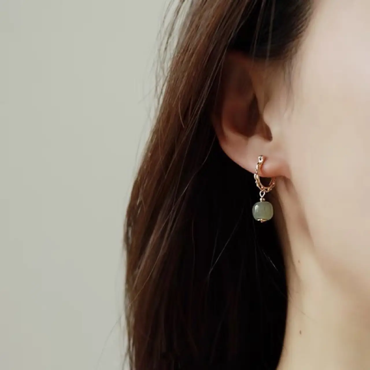 Light Luxury French Retro Jade Earrings Women — feature 9