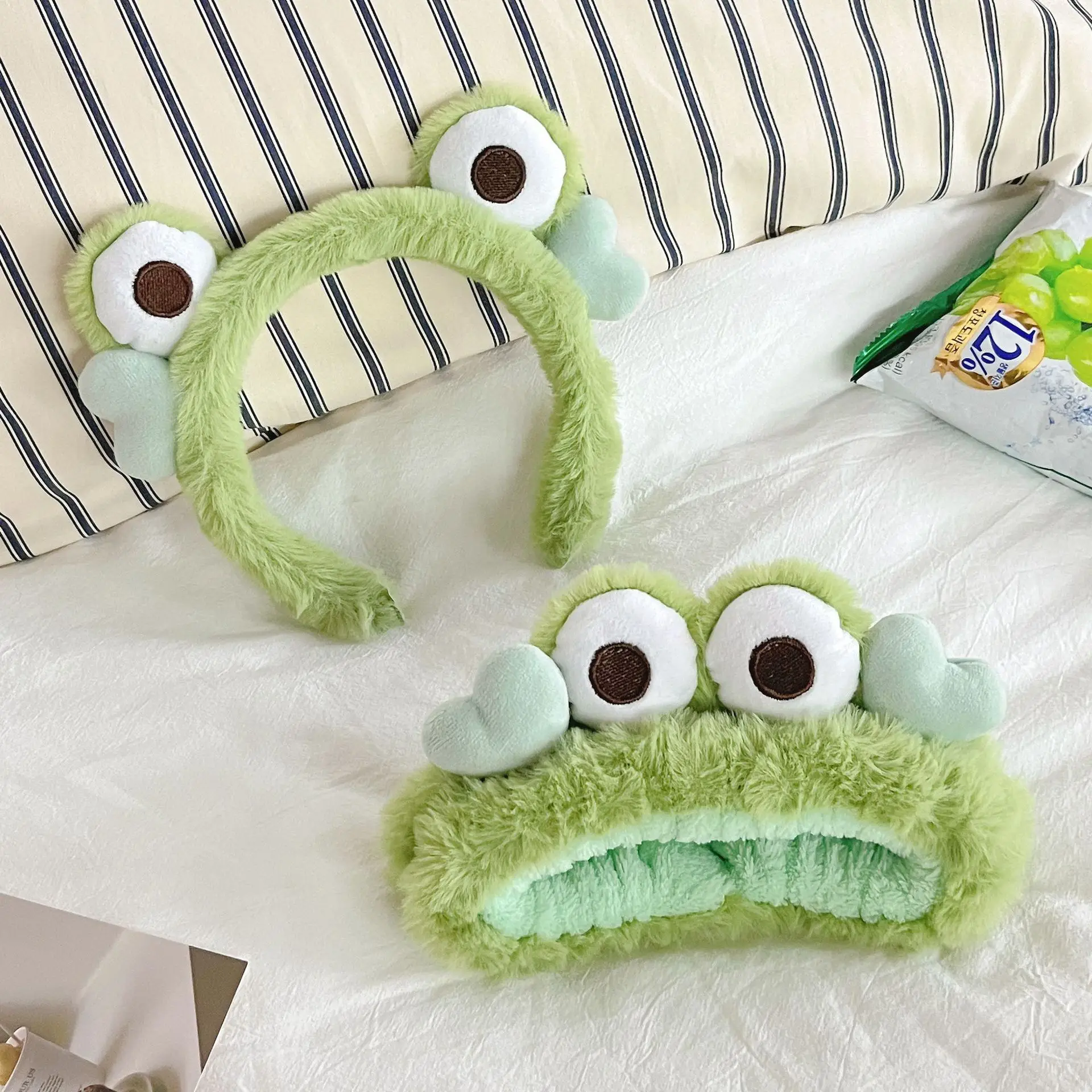 Green Frog Eyes Hair Band for Girls