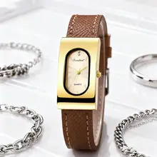 Gold Quartz Couple Watch with Calendar & Waterproof Band — feature 19