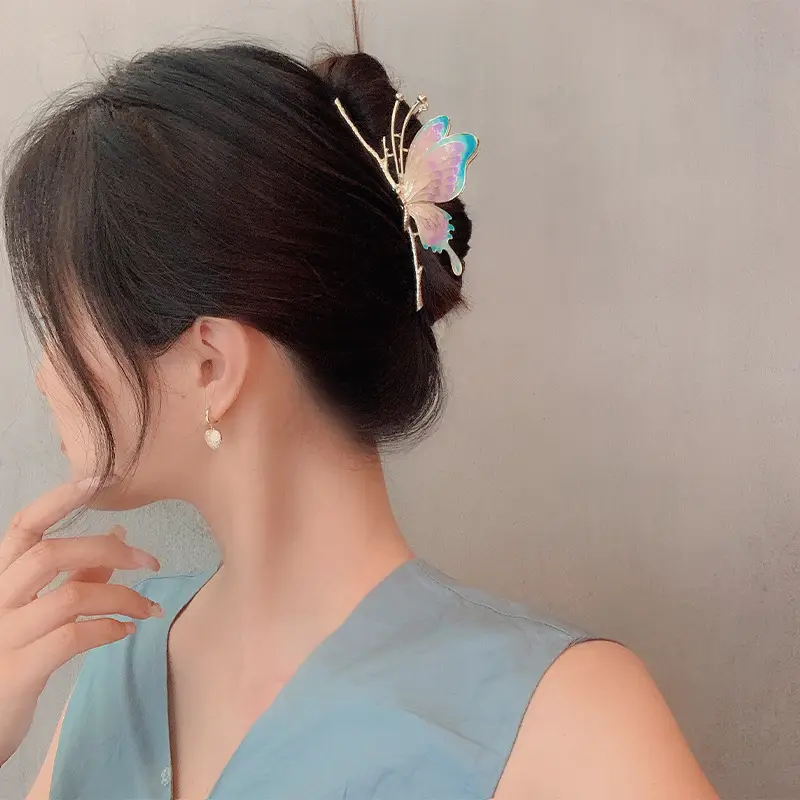 Fairy Style Hair Clip with Rainbow Butterfly Design - Image 6