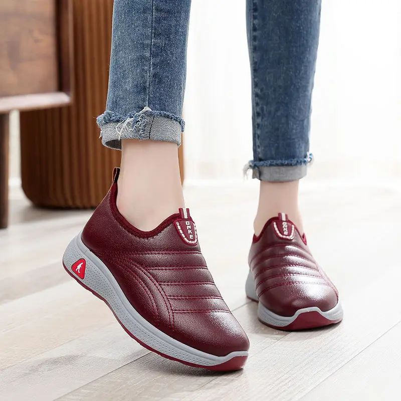 2025 New Fleece Lined Shoes Black Maroon - Image 6