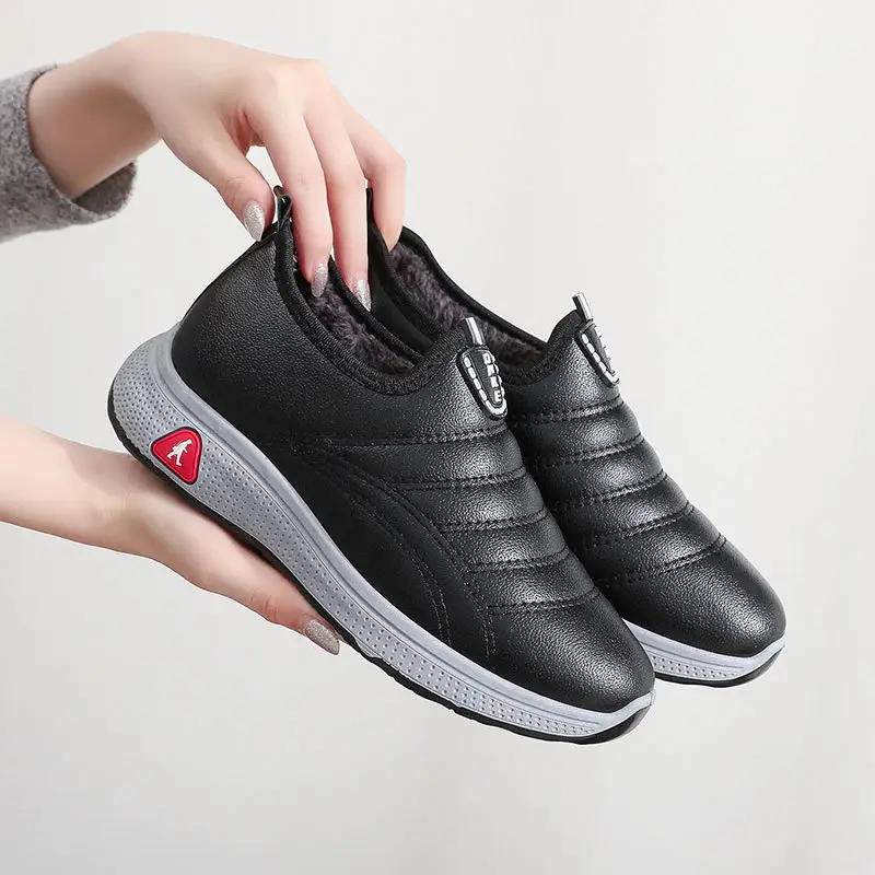 2025 New Fleece Lined Shoes Black Maroon - Image 2