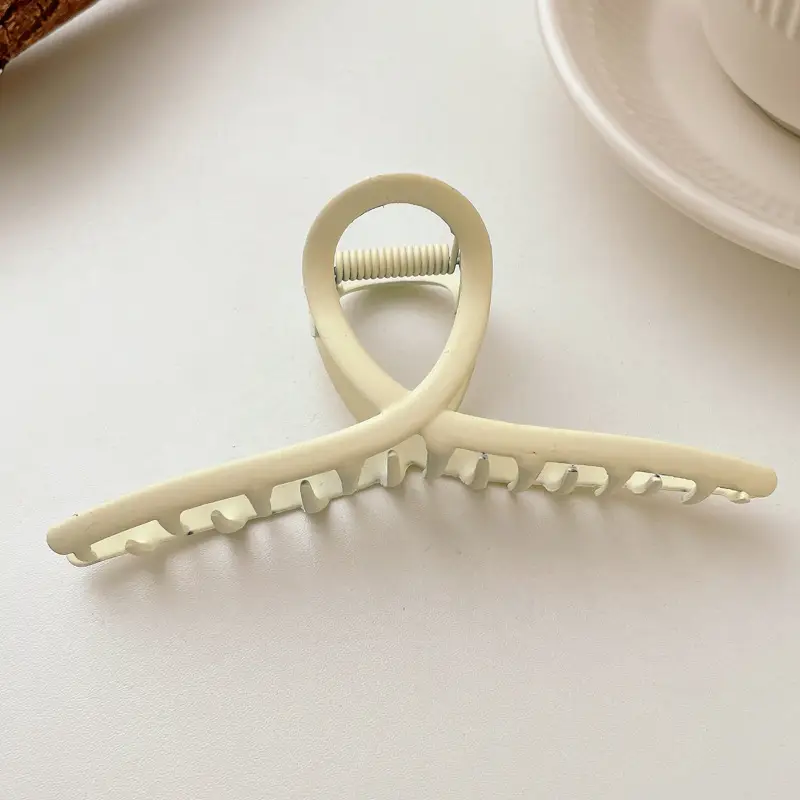 French Retro Pearl Hair Clip Large Size for Women - Image 16