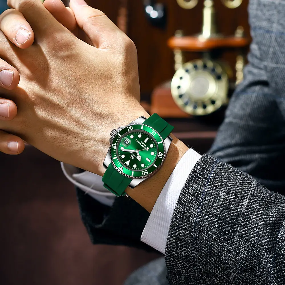 Luminous Green Quartz Men's Watch with Silicone Tape