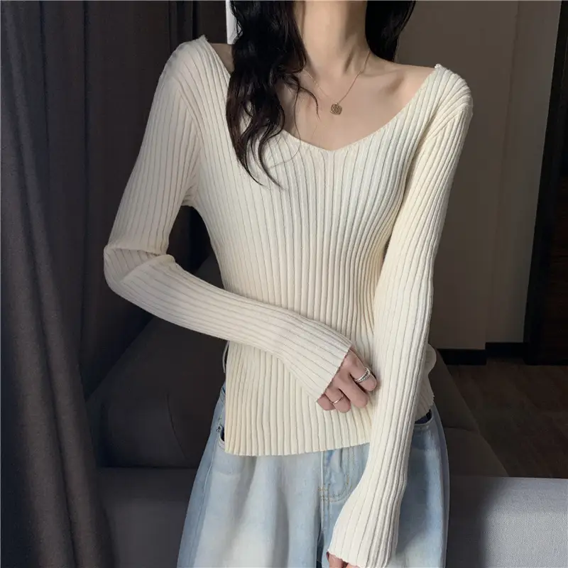 Black V-Neck Knit Sweater for Women Slim Fit — feature 3