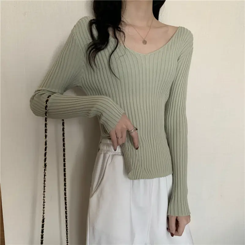 Black V-Neck Knit Sweater for Women Slim Fit - Image 5