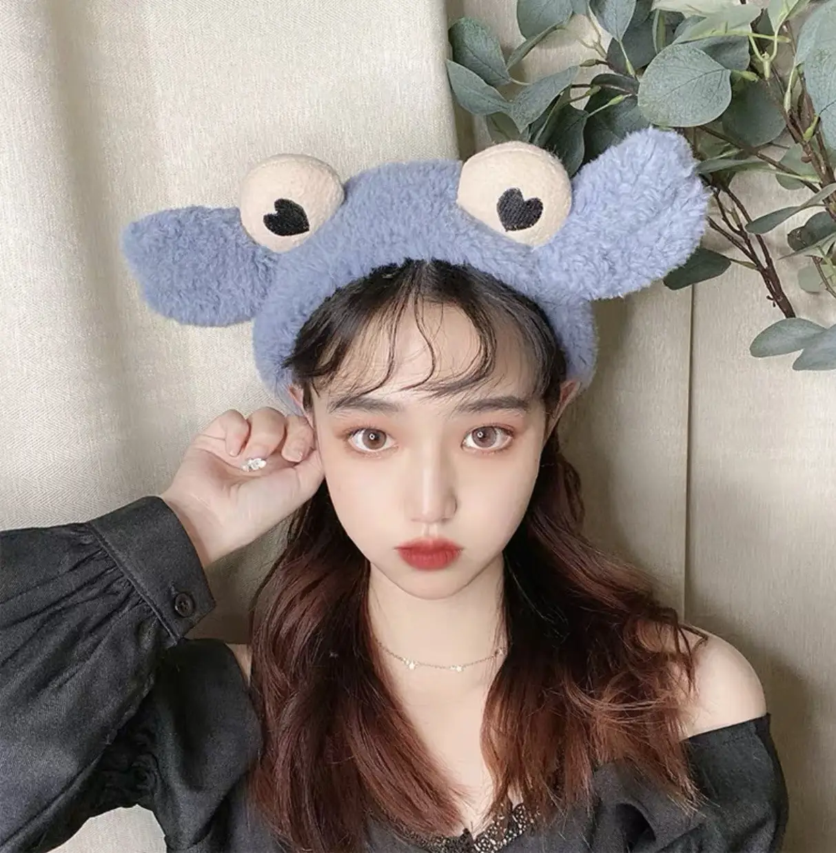 Plush Bear Ear Hairband with Fur Cap for Women - Image 9