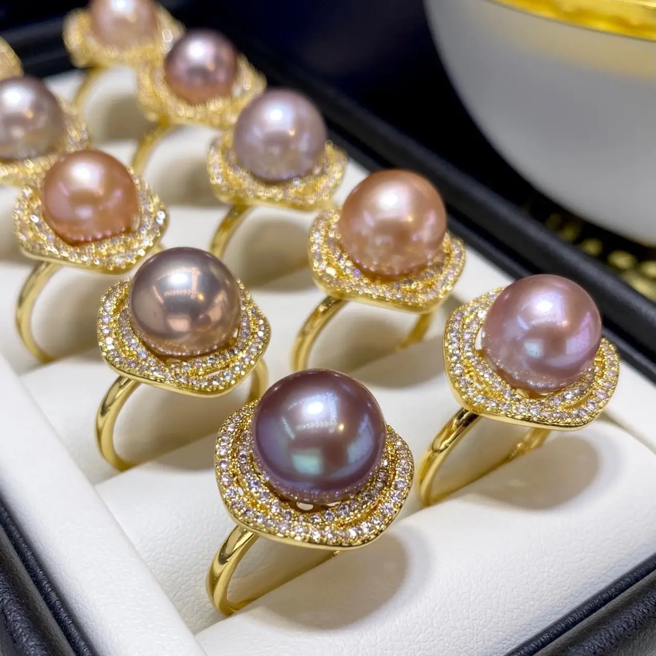 11mm Natural Pearl Ring with 12k Gold Plated Border — feature 6