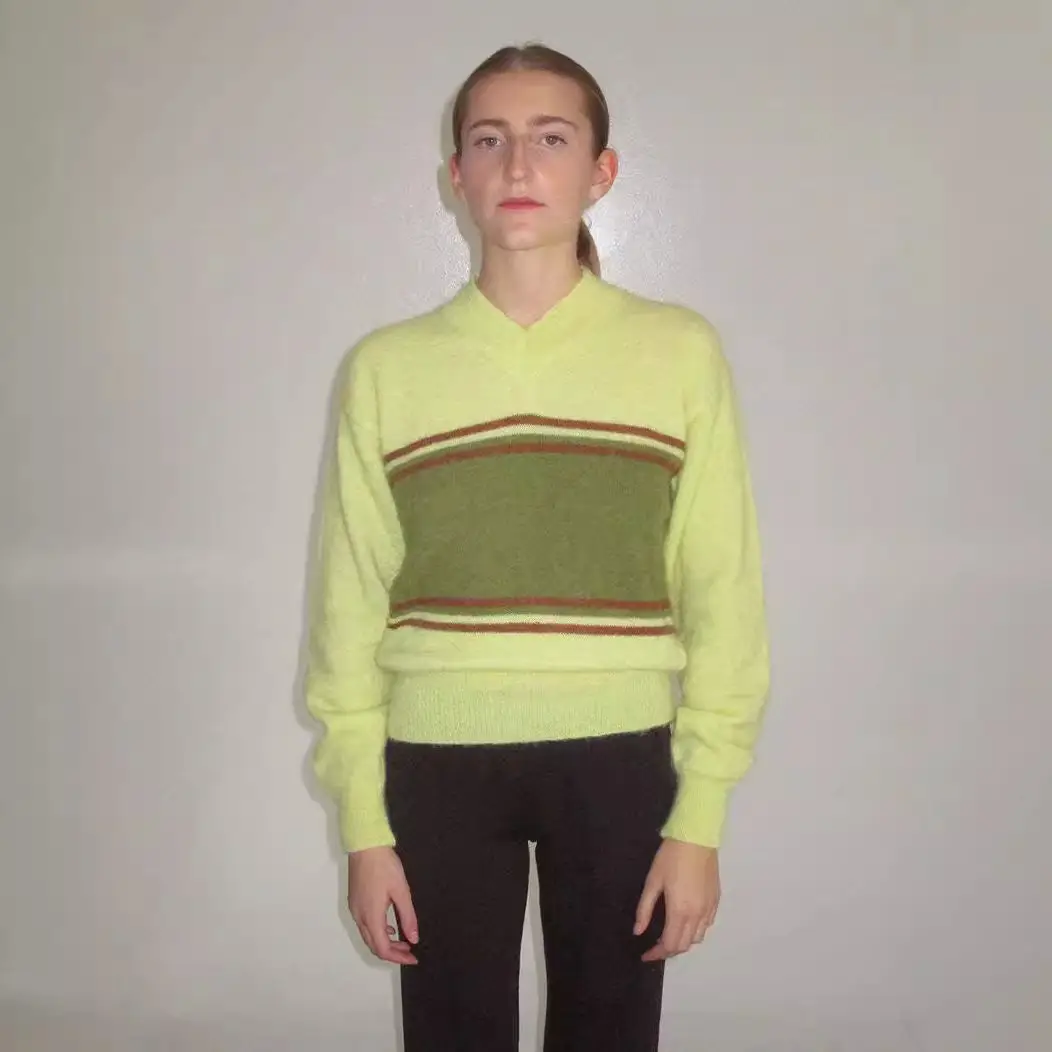 2022 V-Neck Knitted V-Neck Sweater Green Striped