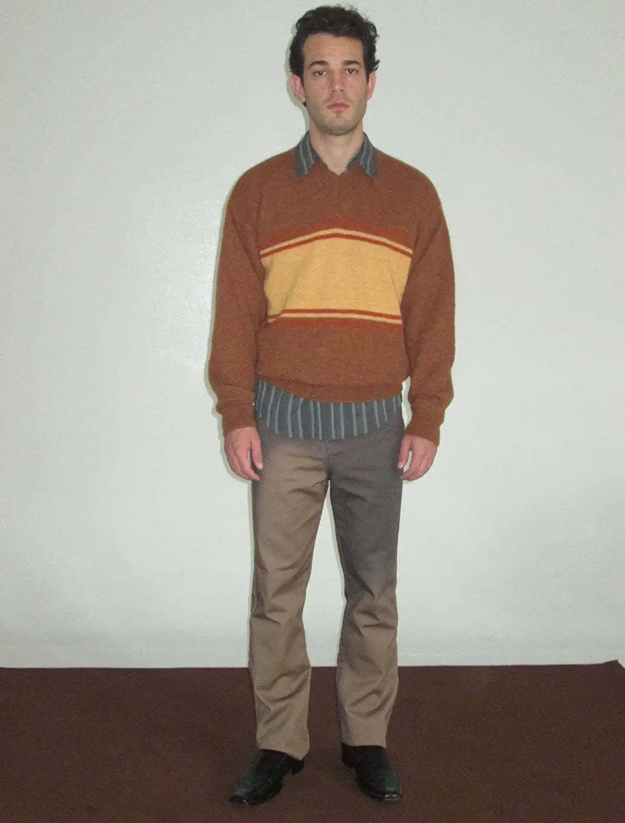 2022 V-Neck Knitted V-Neck Sweater Green Striped — feature 16