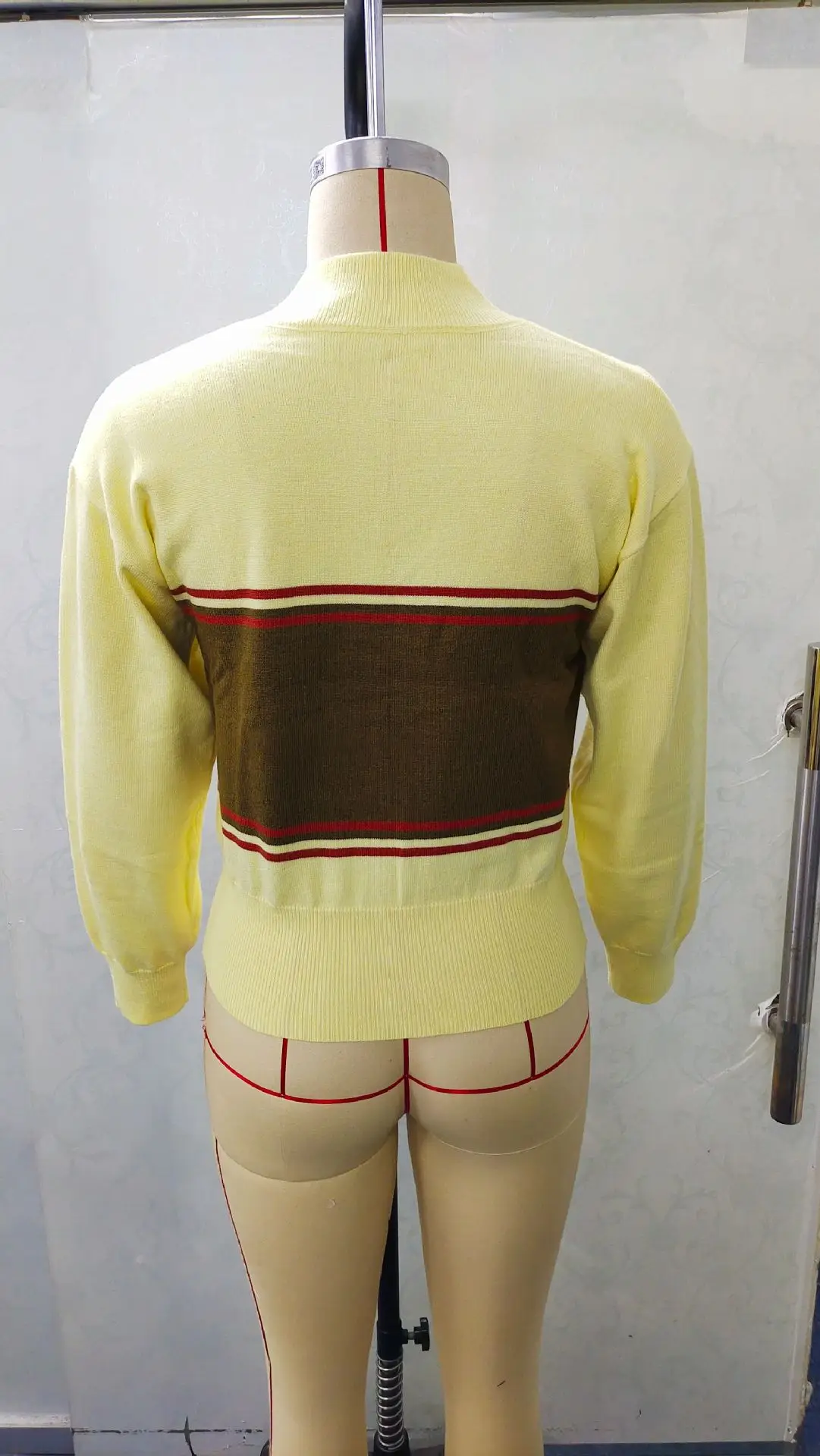 2022 V-Neck Knitted V-Neck Sweater Green Striped — feature 29