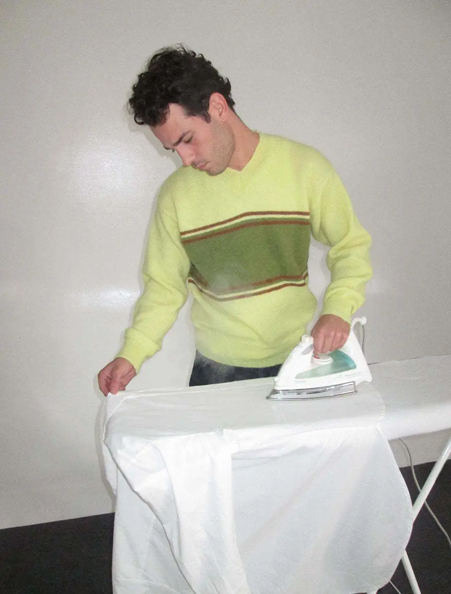 2022 V-Neck Knitted V-Neck Sweater Green Striped — feature 4