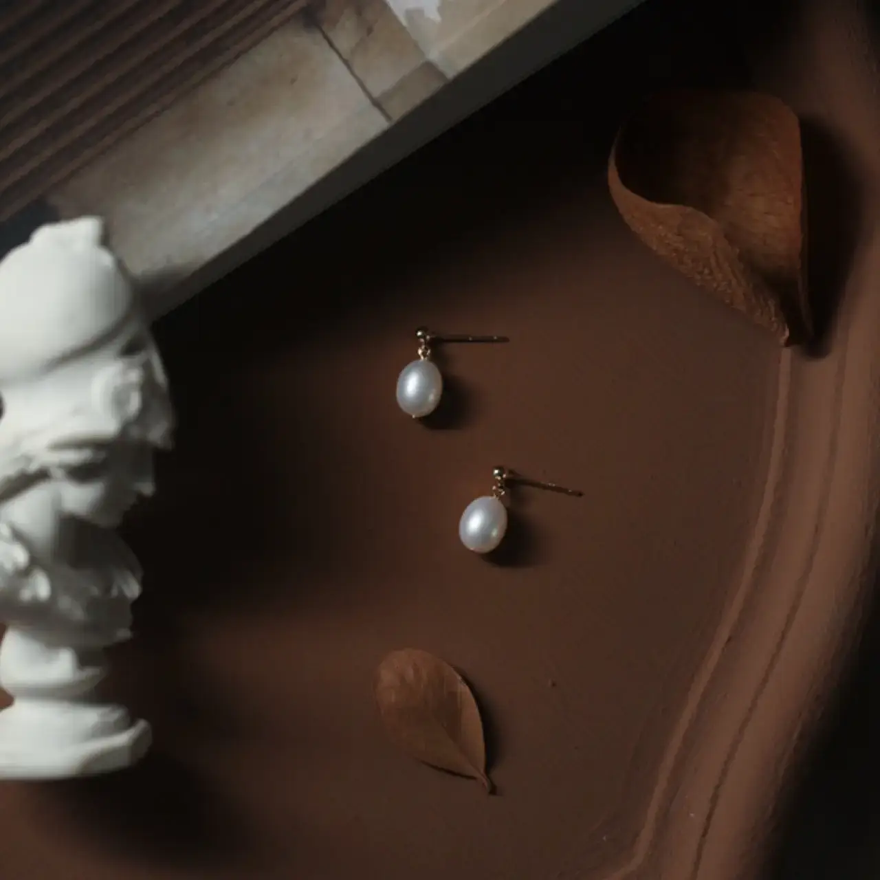 Simple Joker Natural Pearl Earrings S925 Silver Needle — feature 10