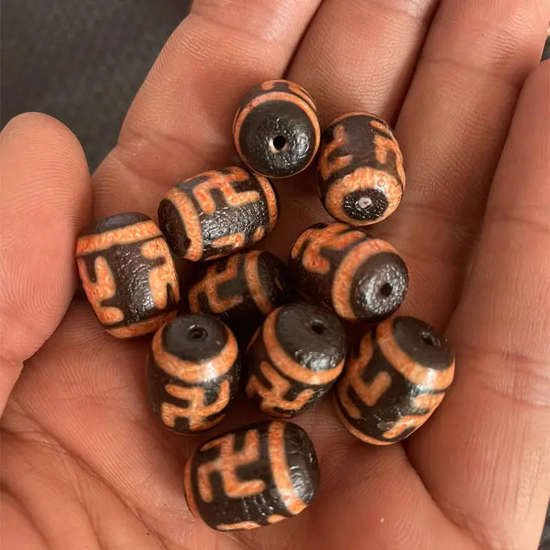 Xizang Natural Agate 13x18mm Orange Peel Pattern beads - Image 4