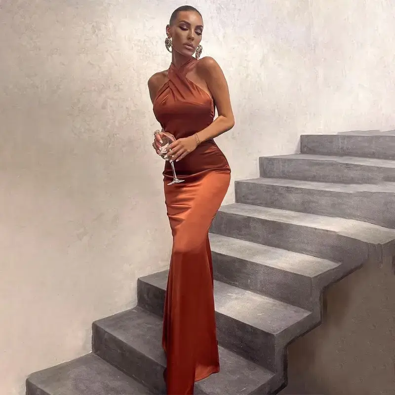 Green Slim Fit Backless Fishtail Evening Gown — feature 15
