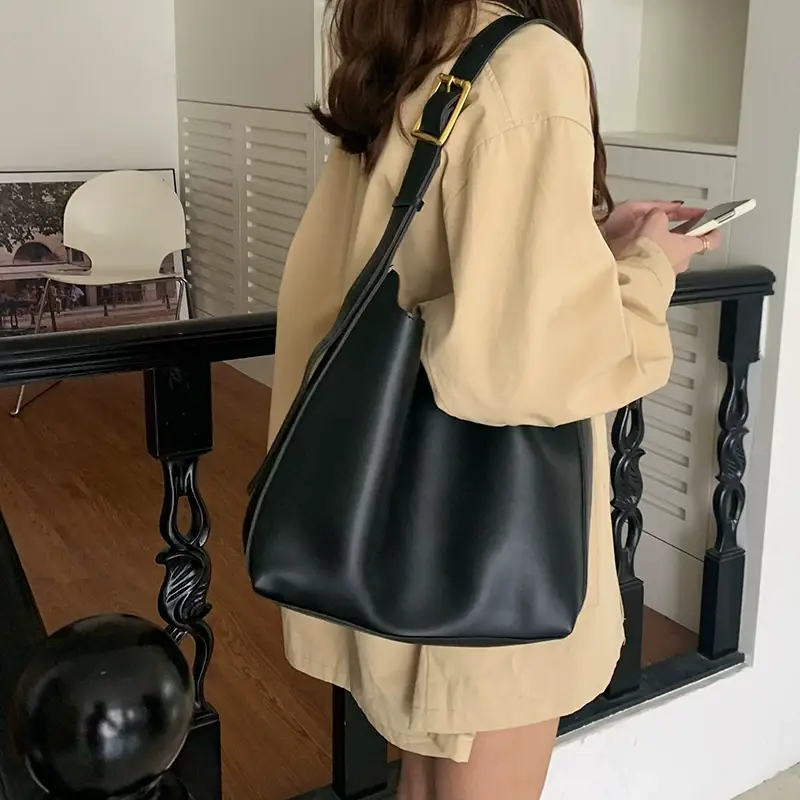 Women Large Capacity Bag Brown Leather Bucket Shoulder Crossbody — feature 15