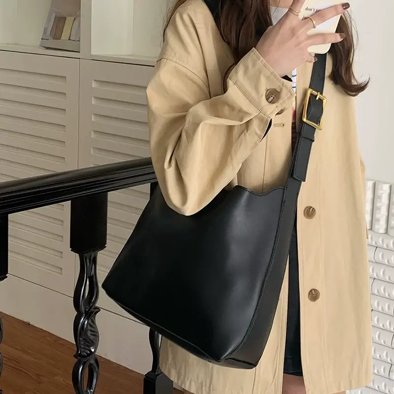 Women Large Capacity Bag Brown Leather Bucket Shoulder Crossbody — feature 17