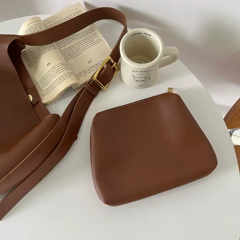 Women Large Capacity Bag Brown Leather Bucket Shoulder Crossbody — feature 2