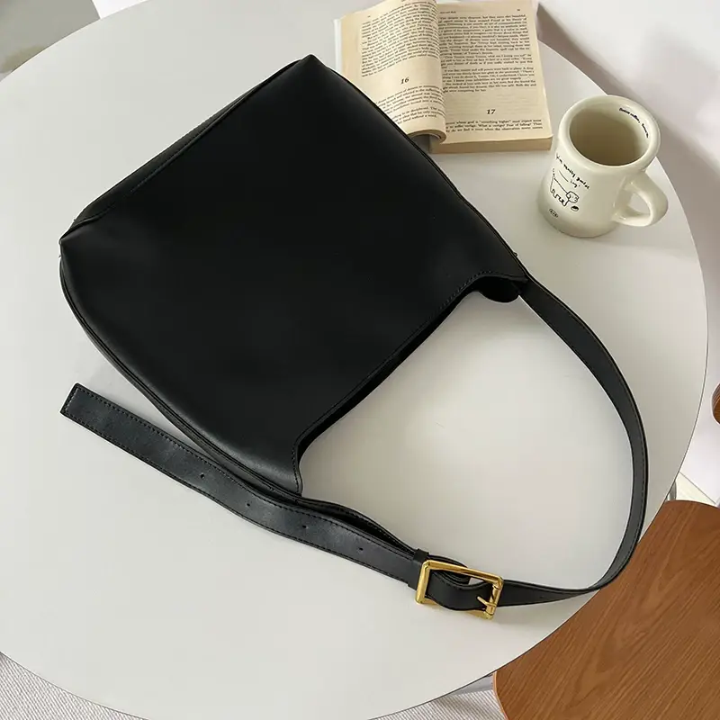 Women Large Capacity Bag Brown Leather Bucket Shoulder Crossbody — feature 4