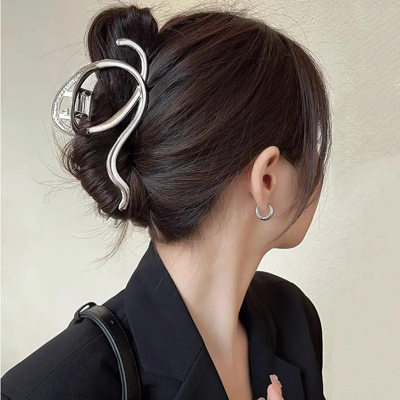 Silver Metal Hairpin Disc for Women's Hair Clipping - Image 10