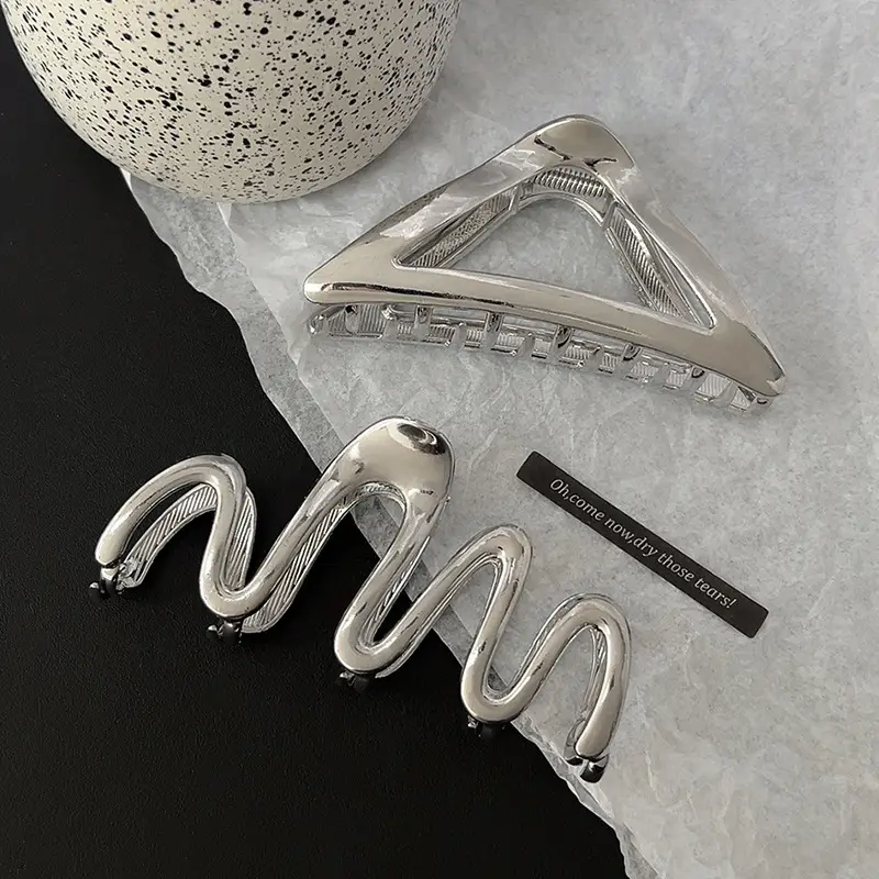 Silver Metal Hairpin Disc for Women's Hair Clipping - Image 11