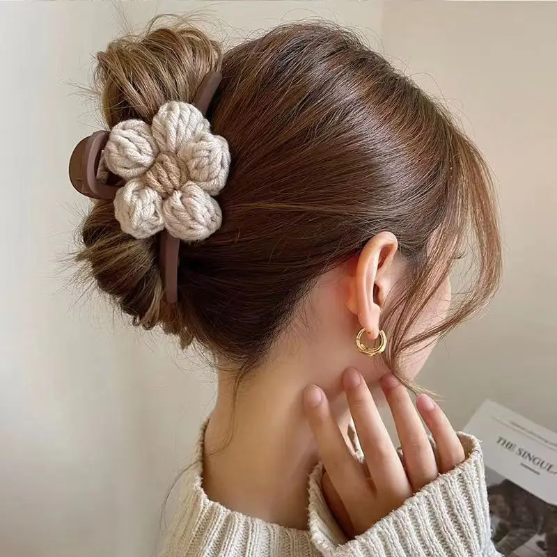 Elegant Wool Flower Hairpin for Women Large Size - Image 3