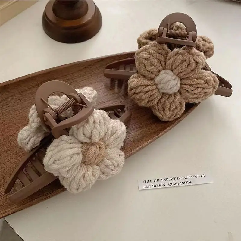 Elegant Wool Flower Hairpin for Women Large Size - Image 5