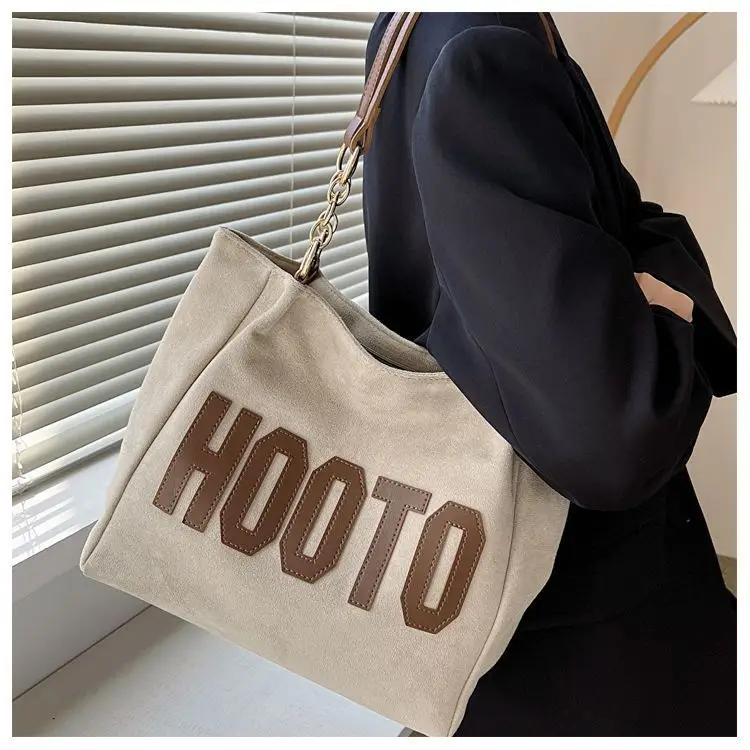 Women's Casual Shoulder Bag with Gold Chain & "HOT" Print — feature 14
