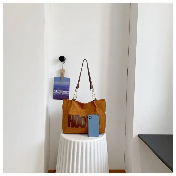 Women's Casual Shoulder Bag with Gold Chain & "HOT" Print — feature 20