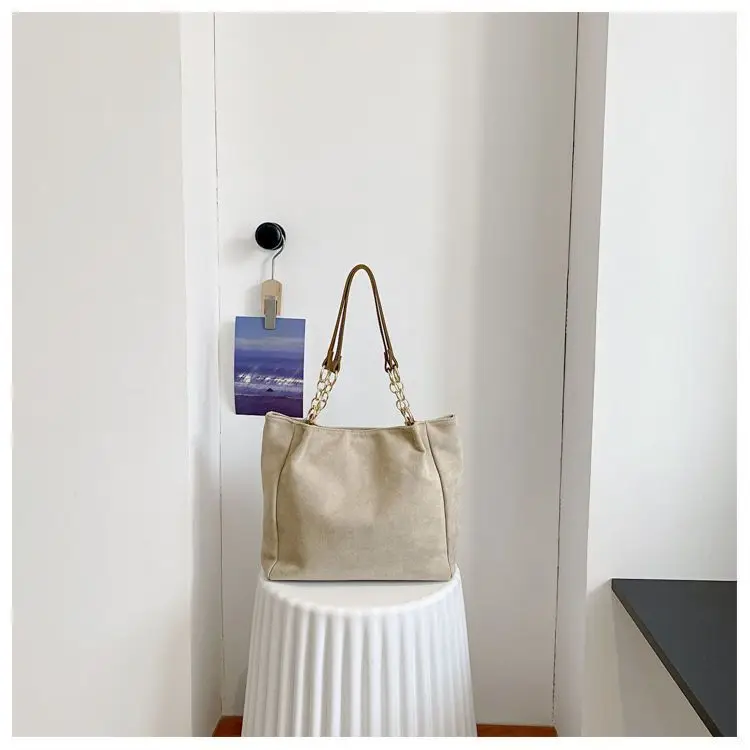 Women's Casual Shoulder Bag with Gold Chain & "HOT" Print — feature 26