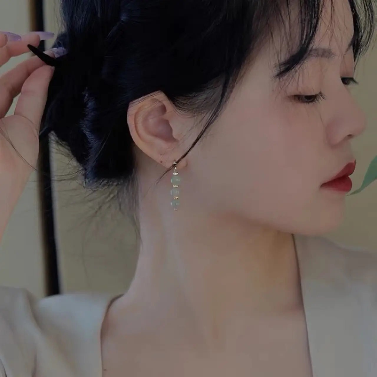 Natural Hetian Jade Earrings for Women Elegant Retro Design - Image 5