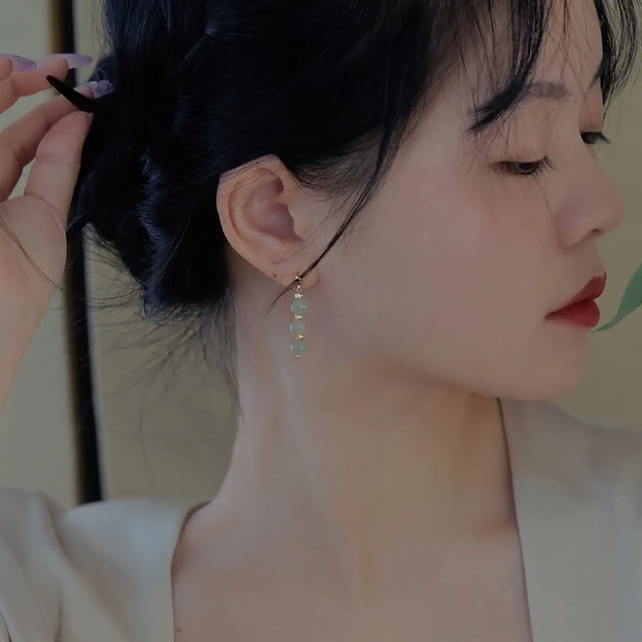 Natural Hetian Jade Earrings for Women Elegant Retro Design — feature 10
