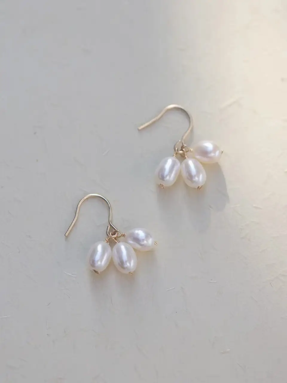 Pearl Earrings Without Ear Holes for Women — feature 3