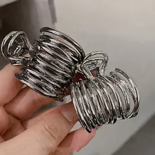 French Retro Velvet Hairpin Tops for Women — feature 9