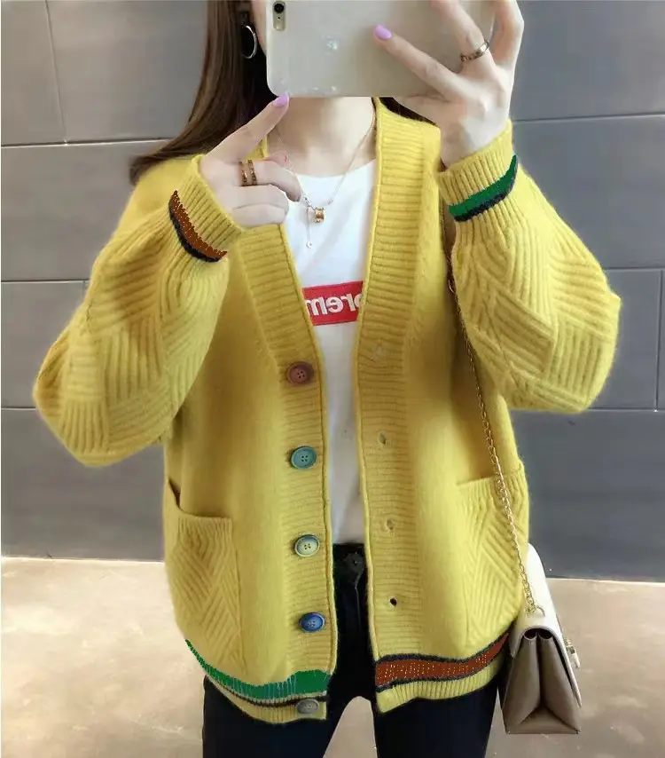Women's V-Neck Color-Block Knit Cardigan - Image 4