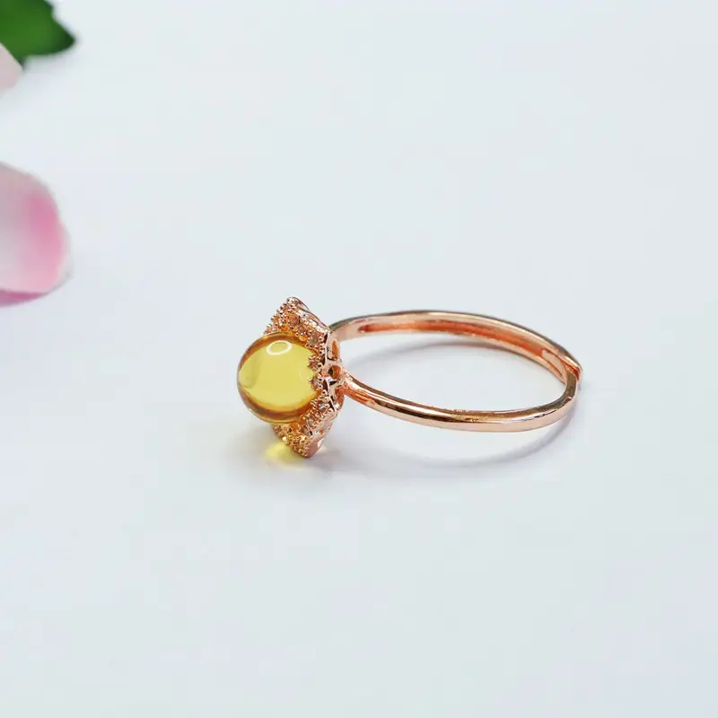 Guan Yu Natural Amber Ring for Women