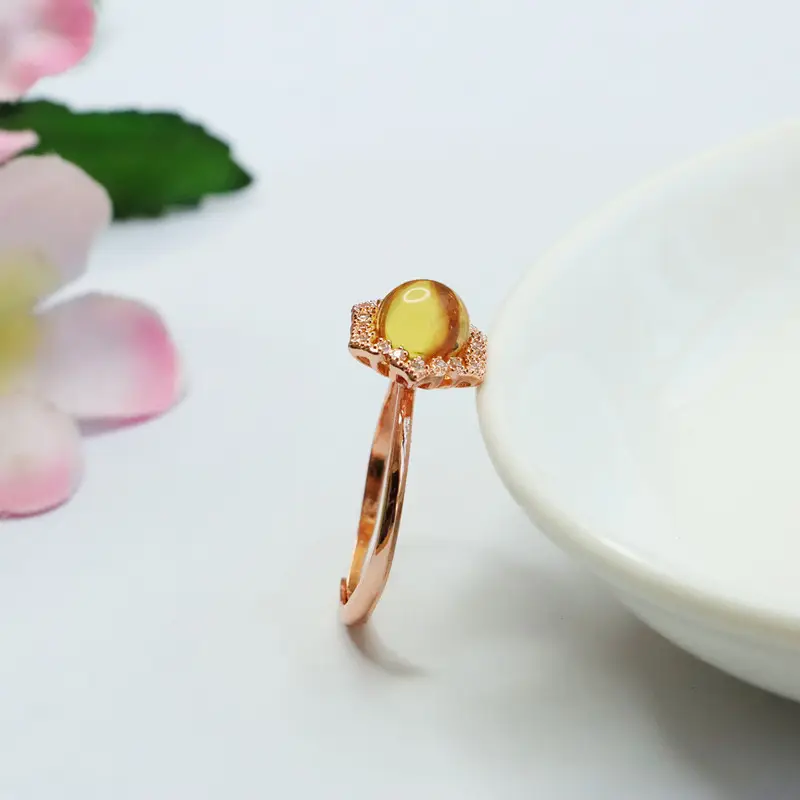 Guan Yu Natural Amber Ring for Women — feature 7