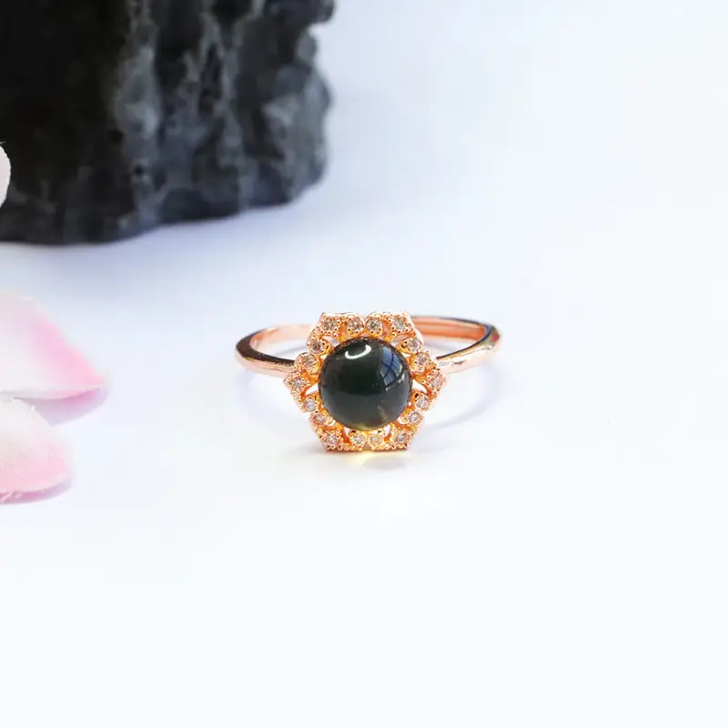 Guan Yu Natural Amber Ring for Women — feature 9