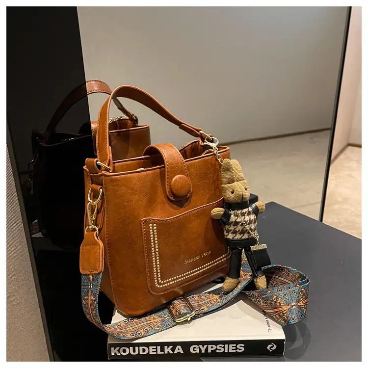 Women's Brown Leather Shoulder Bag with Crossbody Strap — feature 34