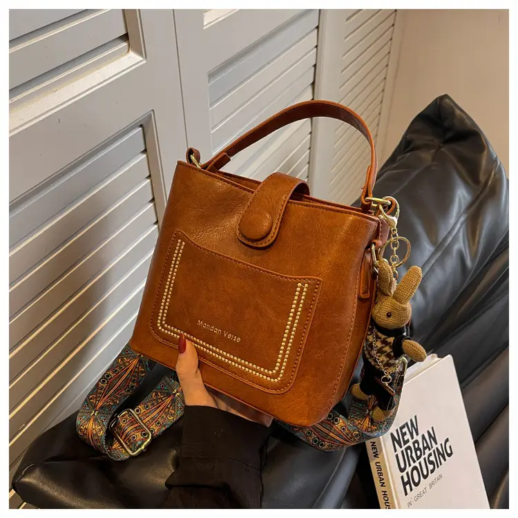 Women's Brown Leather Shoulder Bag with Crossbody Strap — feature 35