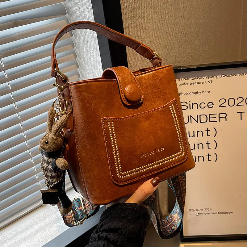 Women's Brown Leather Shoulder Bag with Crossbody Strap