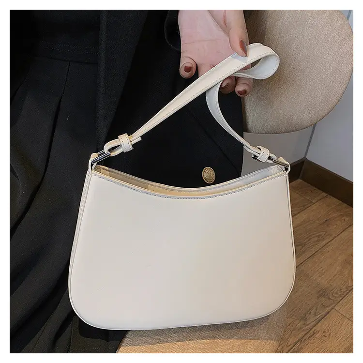 Black High-End Shoulder Bag for Women 2026 — feature 30