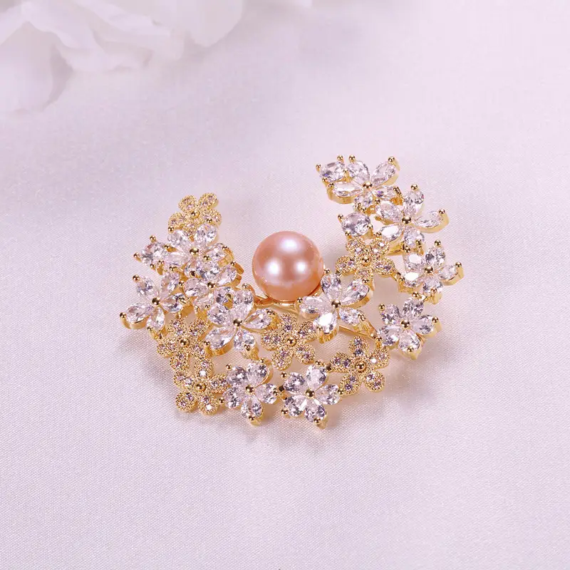 High-End Rhinestone Brooch with Freshwater Pearl - Image 2