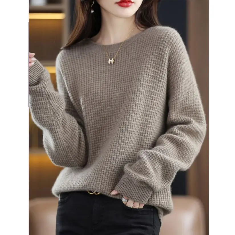 Women Cream Knitted Round Neck Pullover Sweater - Image 7