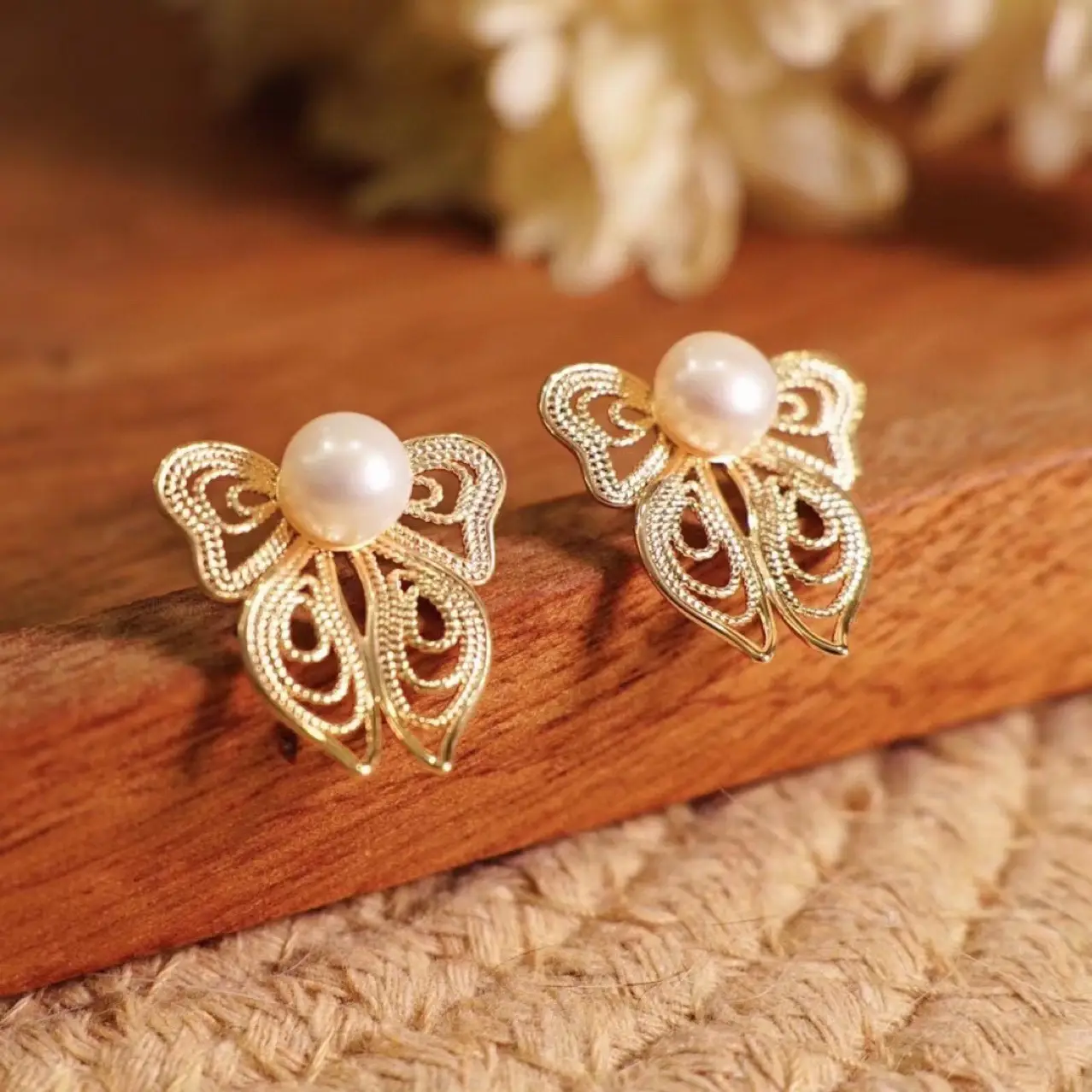 Filigree Butterfly Earrings Pearl Gentle French - Image 2