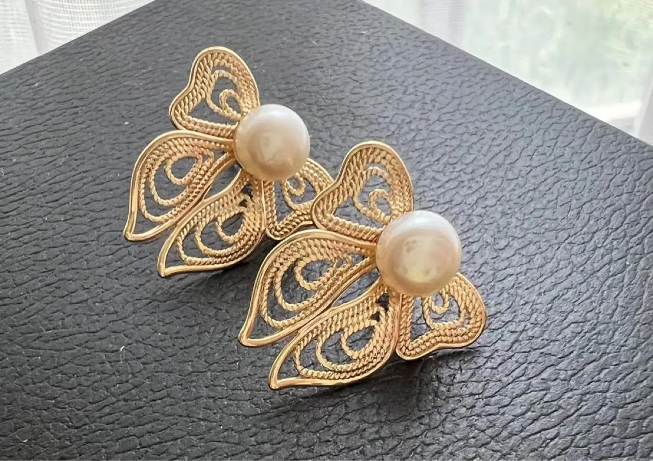 Filigree Butterfly Earrings Pearl Gentle French - Image 3