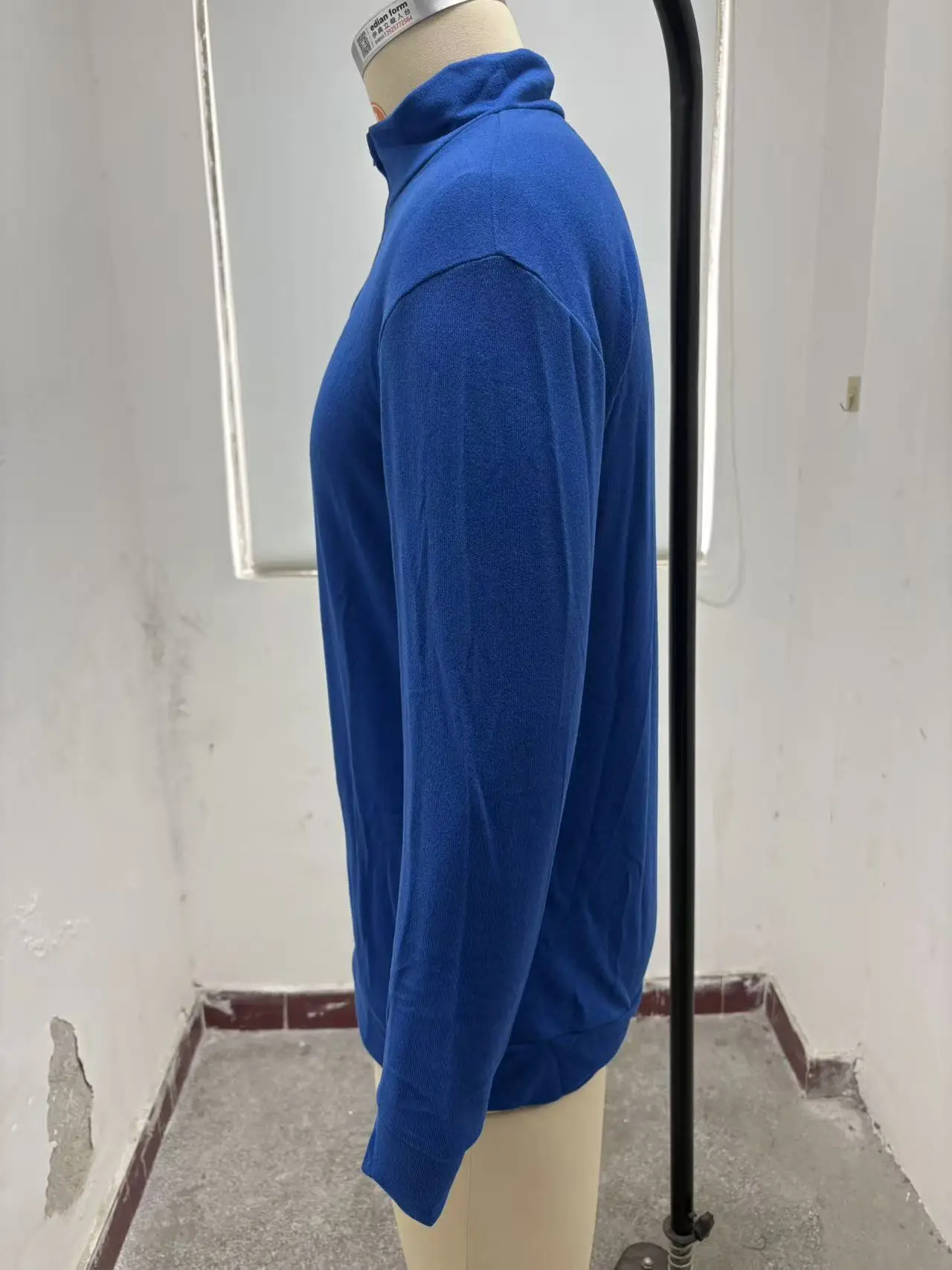 Men's Pink Wool Velvet V Neck Zipper Top — feature 13