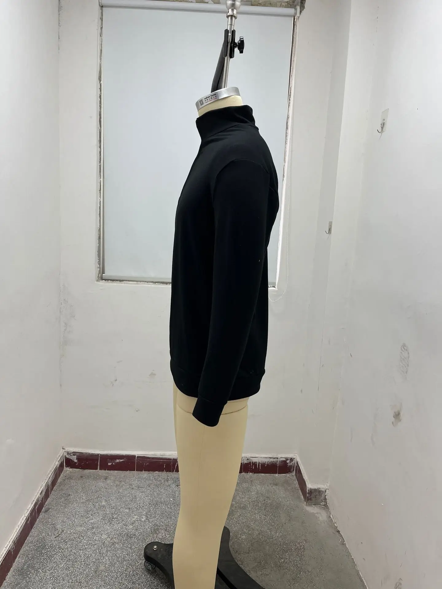 Men's Pink Wool Velvet V Neck Zipper Top — feature 9