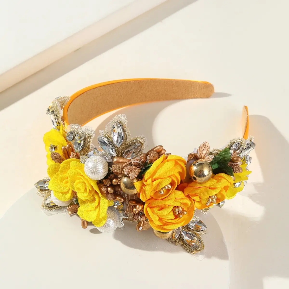 Baroque Rhinestone Pearl Headband with Skull Drill Design - Image 13